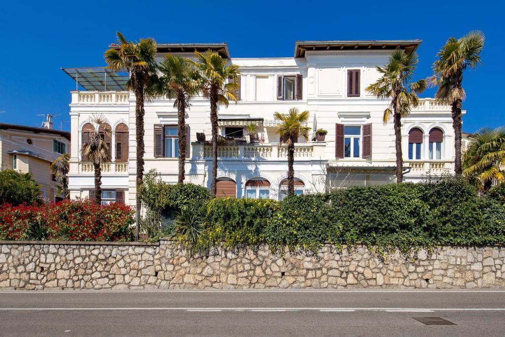 Apartman Rhea, Opatija