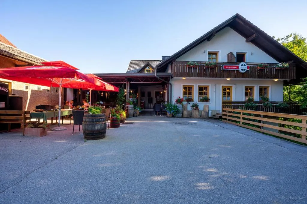 Gostilna Logar, hotel v destinaci Hotemaže