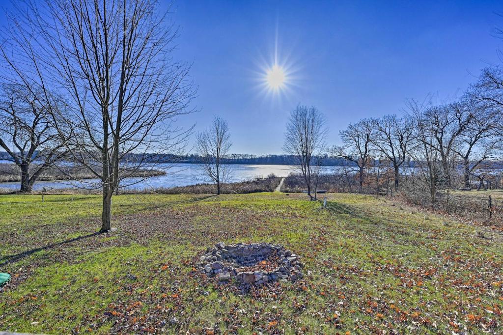 Apartments in Montello, WI price from 57, reviews of Hotels