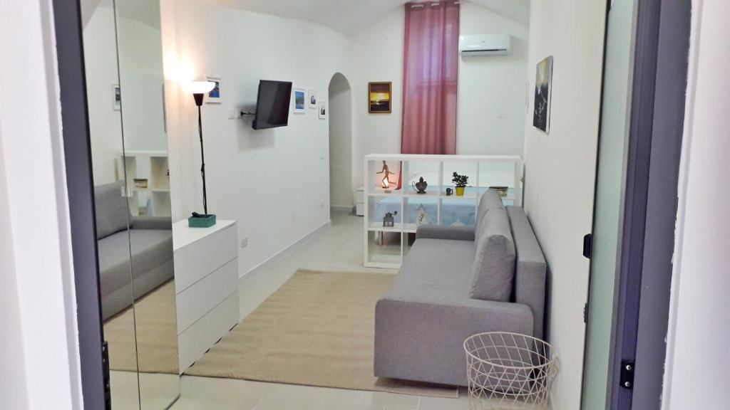 MAX in CENTER parking privato nel prezzo, Sanremo