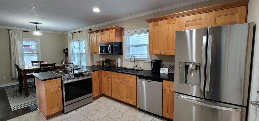 3 Bedroom SW Atlanta home away from home! photo