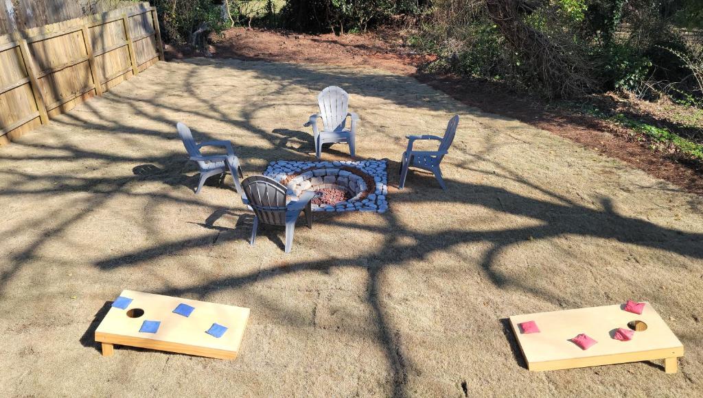 3 Bedroom SW Atlanta home away from home! photo