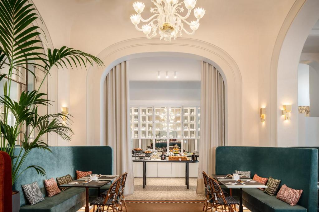 Food and beverages, Holiday Inn Paris Gare de Lyon Bastille By IHG in Paris