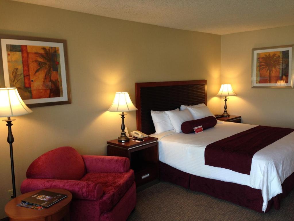 Ramada by Wyndham Sunnyvale Silicon Valley photo