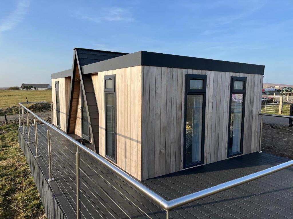 Seas the Day - self catering lodge North Uist, Paible