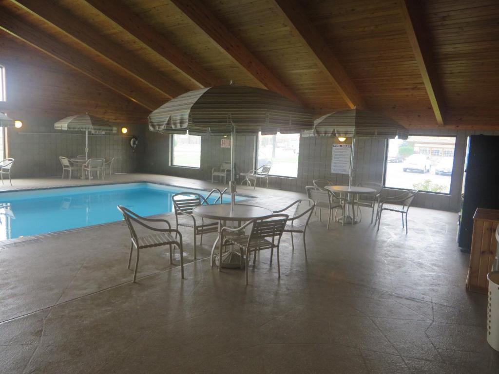 AmericInn by Wyndham Rice Lake photo