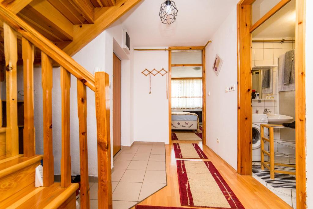 Lovely apartment with free parking photo
