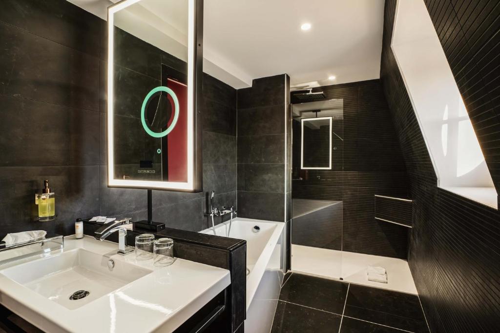 Best Western Plus Hotel de la Cite Royale photo