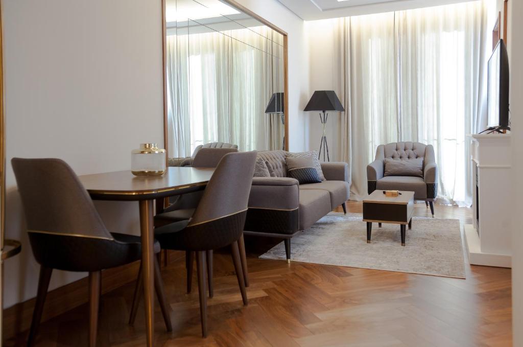 Porto Montenegro Luxury 1 Bedroom Apartment - 3