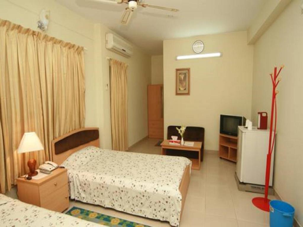 Red Chillies Restaurant and Guest house — Hotel in Bogra