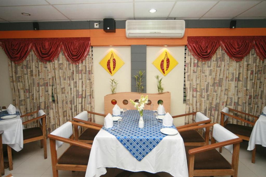 Red Chillies Restaurant and Guest house