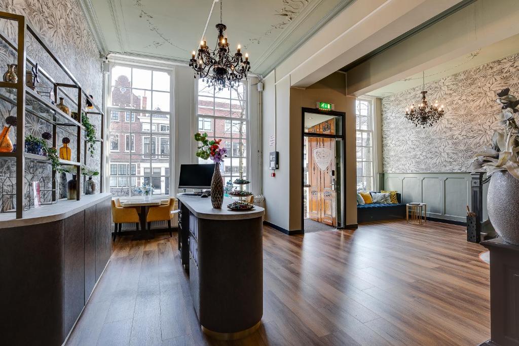 Hotel Royal Bridges photo