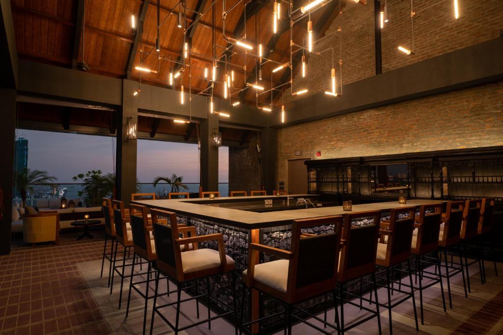 Pub/Lounge