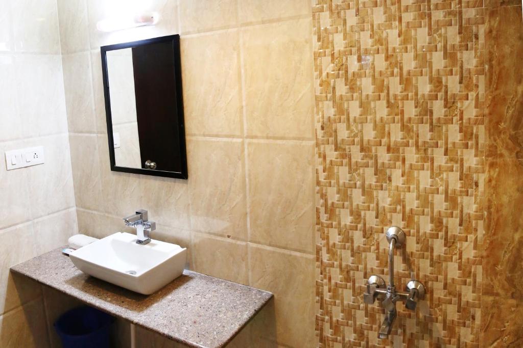 Narayans Leela Inn photo
