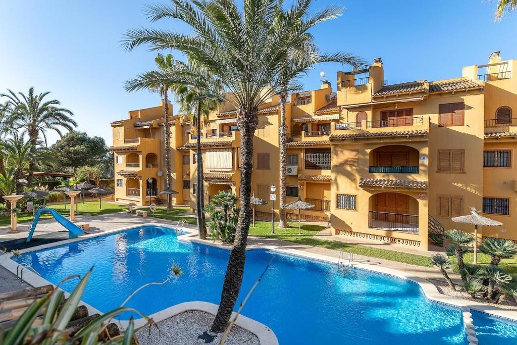 IDEAL para VERANO con PISCINA e INVIERNO con COCINA de LEÑA - 5
