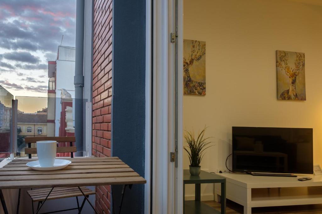 Bright, Brand new & Very Comfortable Apartment - 5