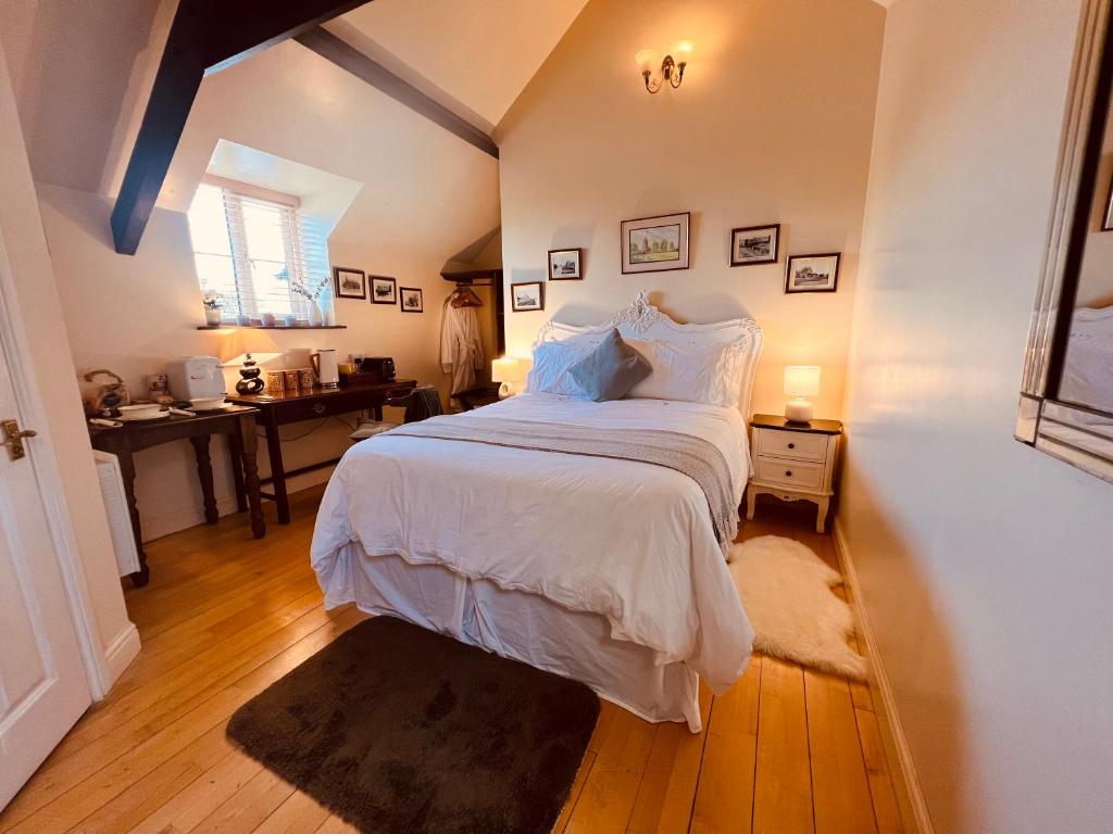 The Horseshoes Bed & Breakfast