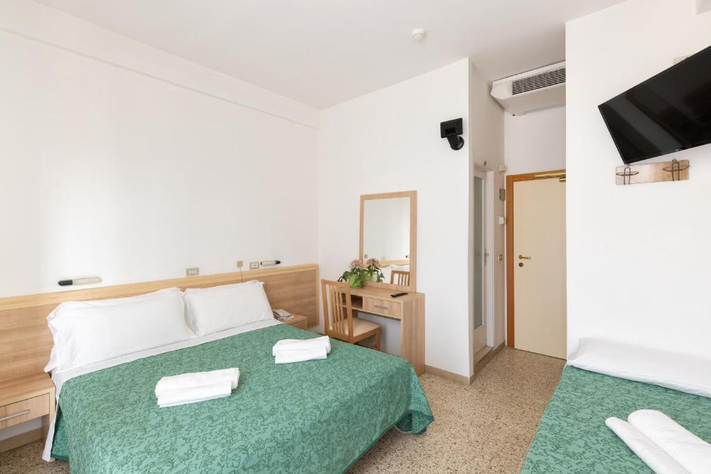 Hotel Morena Riccione Centrale - 5