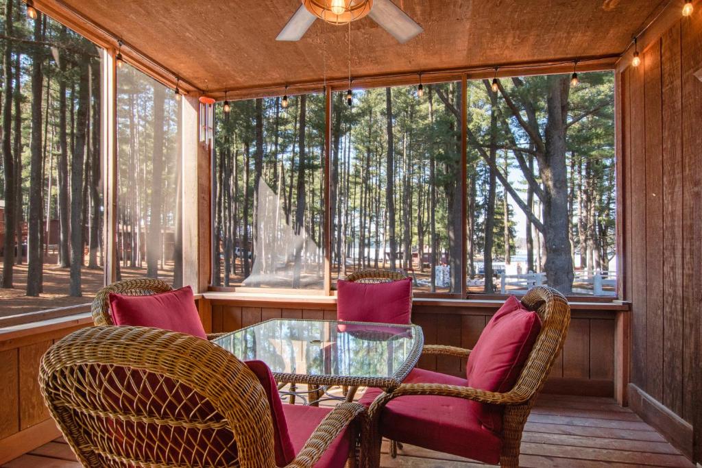 Piers & Pines at Island Pointe in in in Wisconsin Dells (WI) reviews