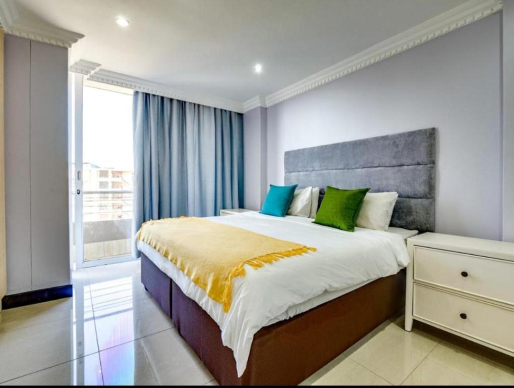 The Sails Apartment 2 Bed 2 Bath Seaview Apartment - C4 — Hotel in Durban