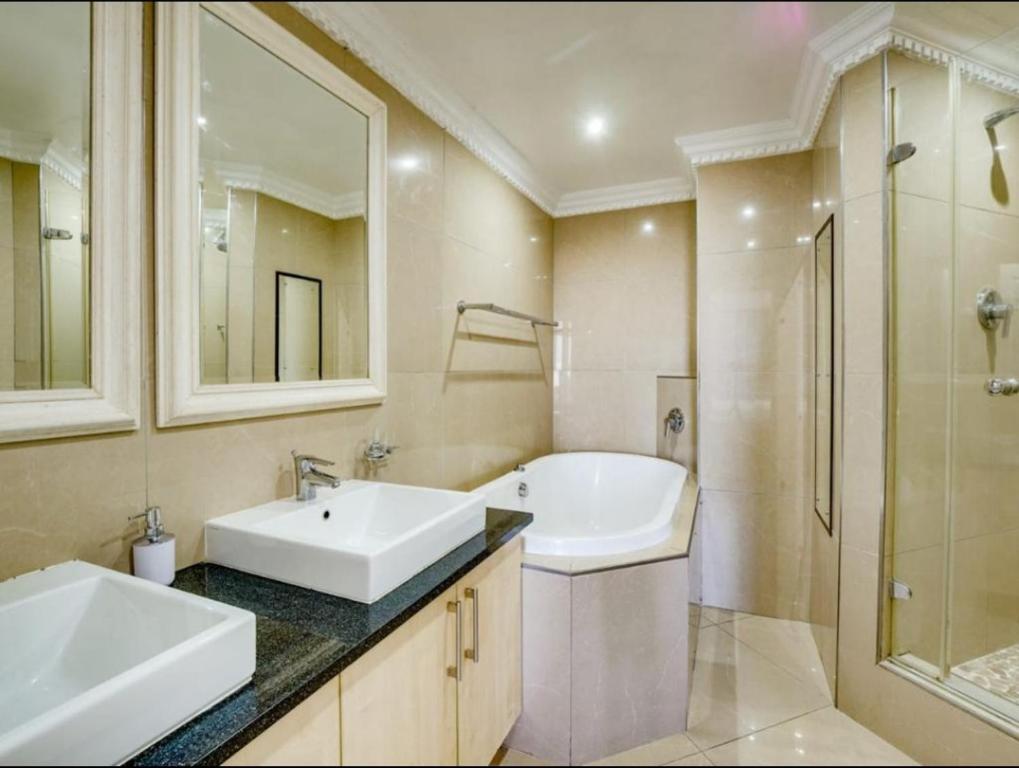 The Sails Apartment 2 Bed 2 Bath Seaview Apartment - C4 photo