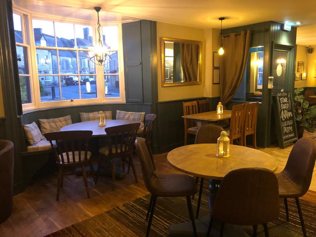 The Punch Bowl 館内設備