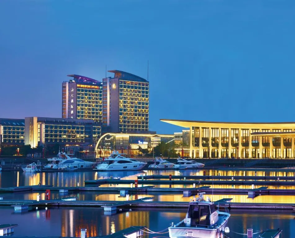 InterContinental Qingdao by IHG l Inside the Olympic Sailing Center l May Fourth Square, hotel in Qingdao