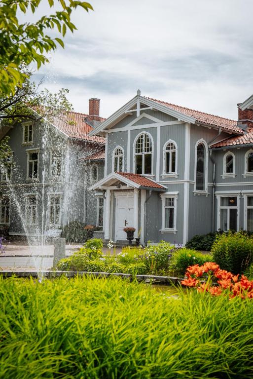 Losby Gods Manor photo