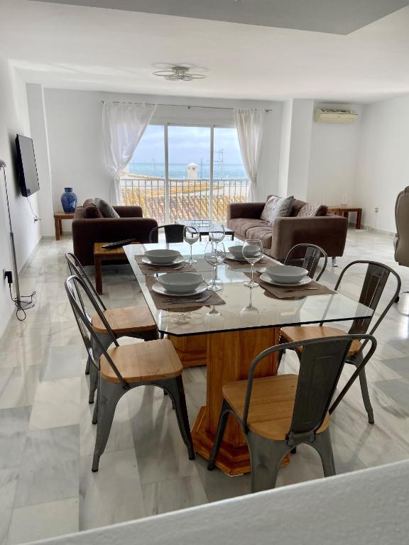 Puerto Banus Duplex Centric WaterFront 3 Bedroom - 1