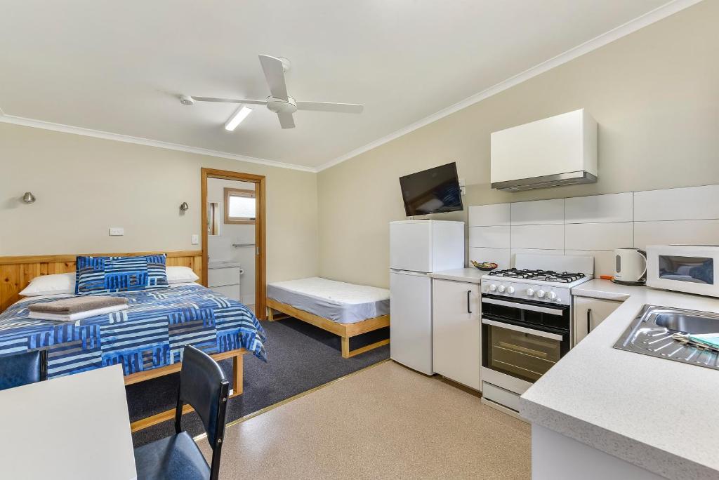 Millicent Hillview Caravan Park photo
