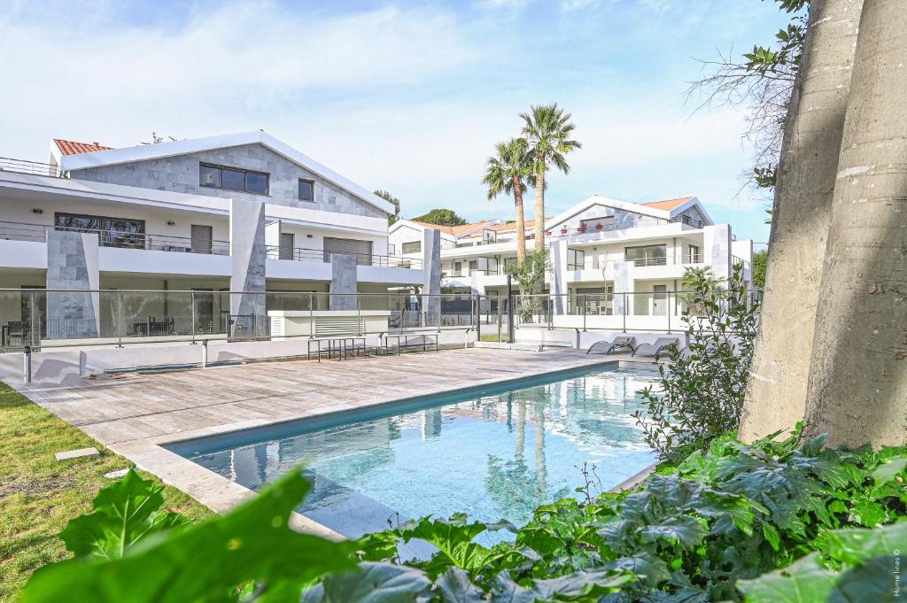 T4 NEUF - JARDIN-TERRASSE ET PISCINE – ACCÈS DIRECT PLAGES ET CENTRE VILLAGE – App C 12 - 2