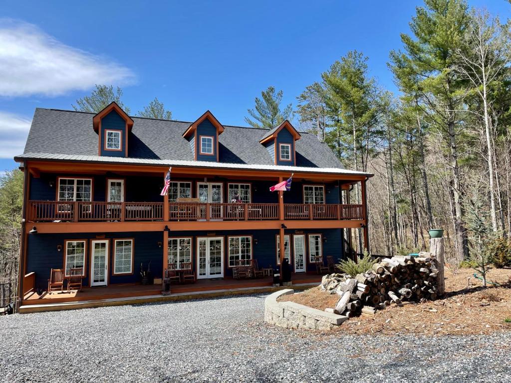 Apartments in Weaverville, NC price from 8, reviews of Hotels