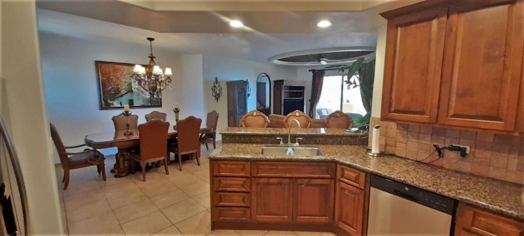 Bella Sirena 601-B -Stylish Condo in Oceanfront Resort - 2