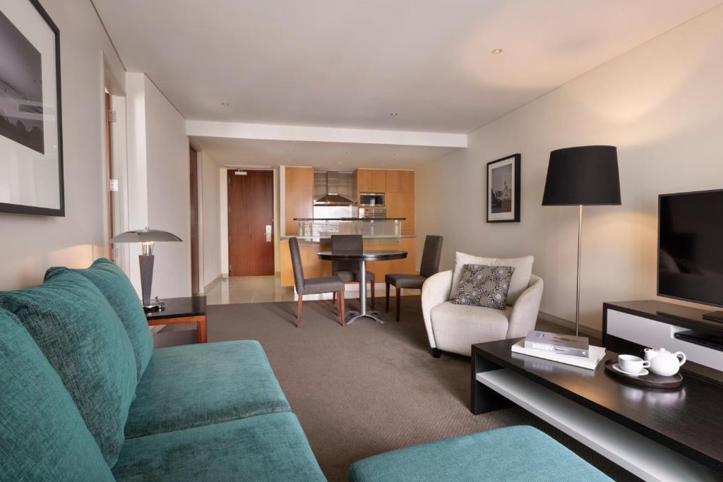 Shared lounge/TV area