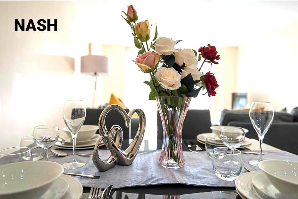 Stylish 2 bedroom Apartment-Short term lets & Serviced Accomodation Reading photo