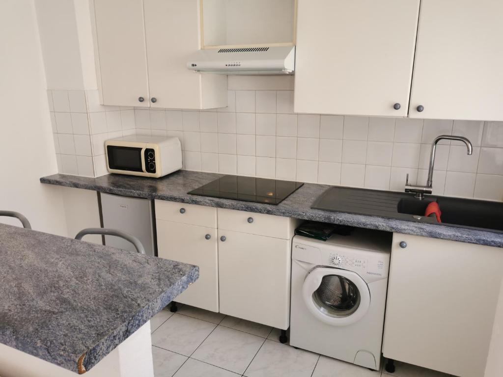 studio de 35m² entre antibes et juan les pins - 5