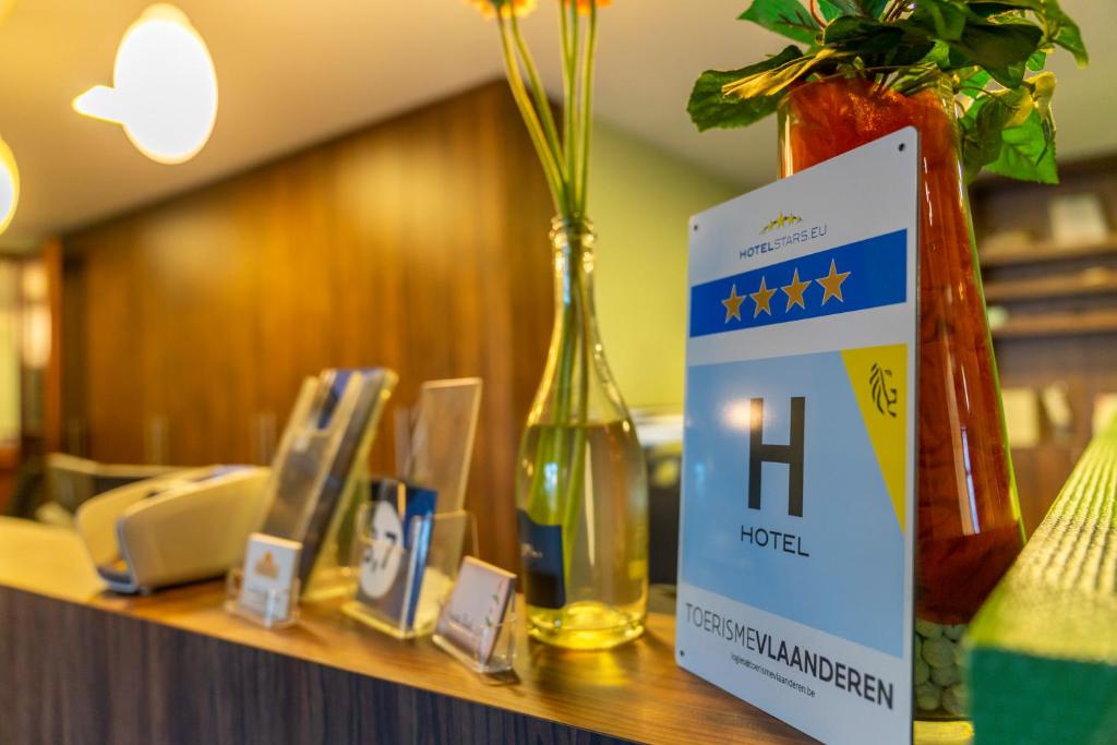 Hotel Ambiotel photo