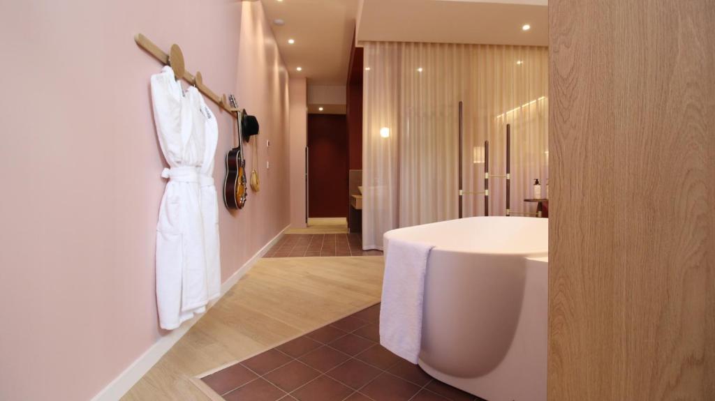 MiHotel Sala — Hotel in Lyon
