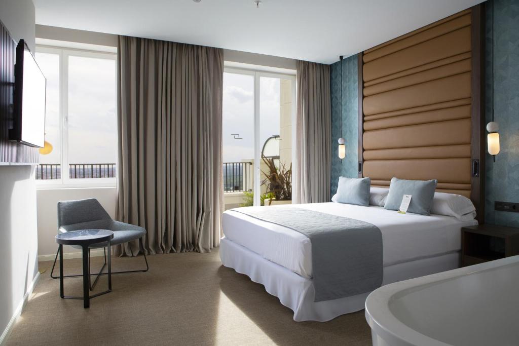 ริอู ปลาซา เอสปาญา (RIU PLAZA ESPANA)