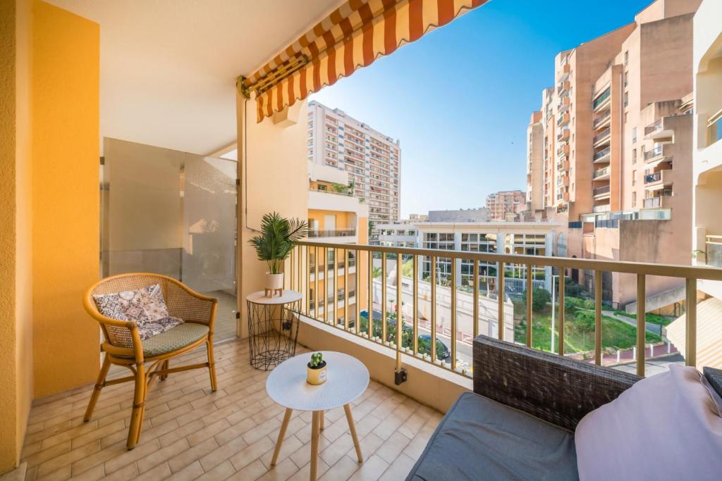 50m Monaco - Grimaldi forum - Larvotto Beach - AI - 3
