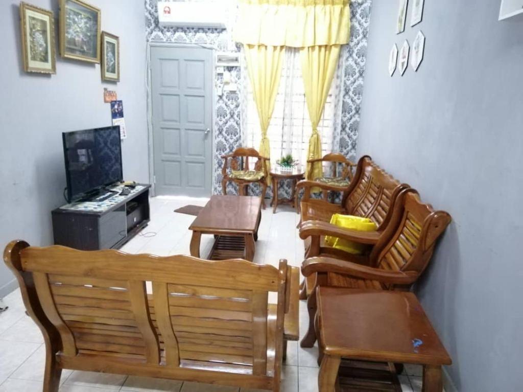HOMESTAY PERPADUAN, TAMAN BERCHAM RAYA ULU KINTA IPOH PERAK — Hotel in Ipoh