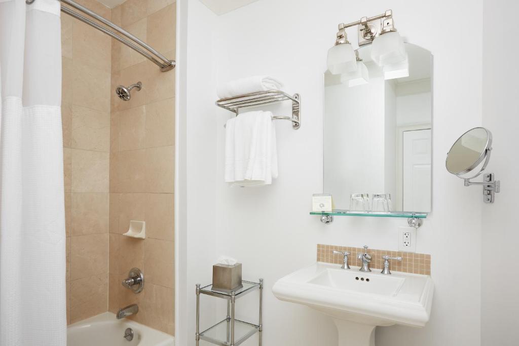 Rittenhouse 1715 - A Boutique Hotel photo