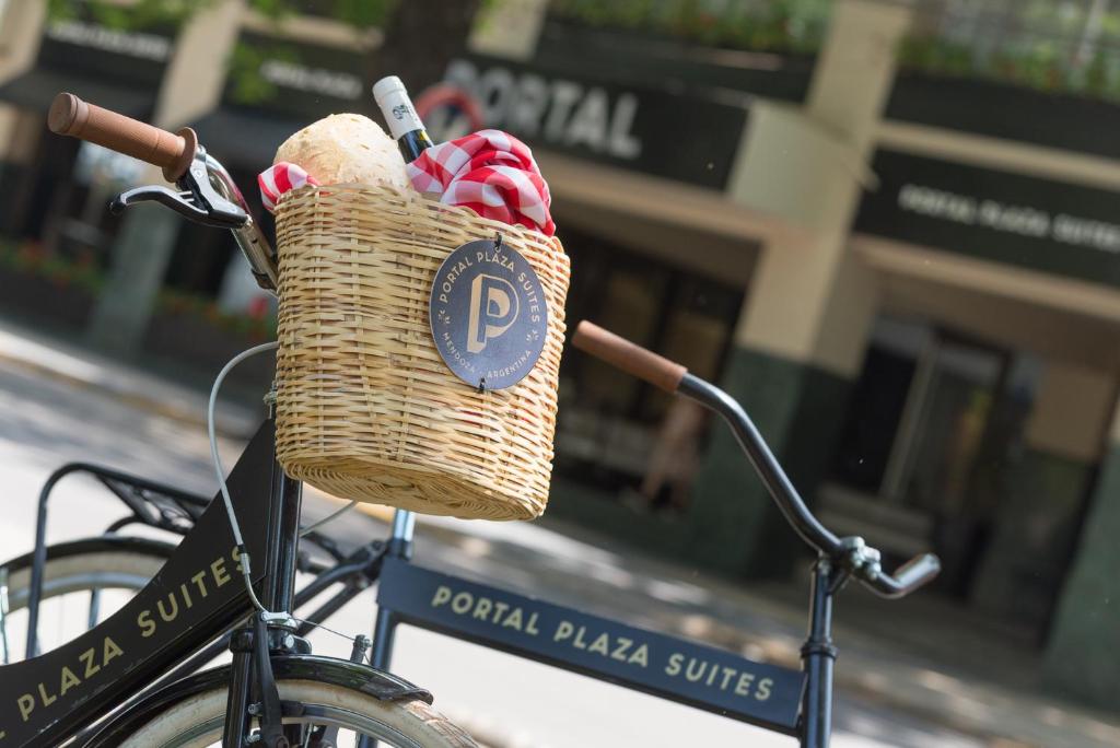 Portal Plaza Suites photo