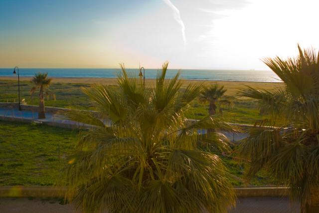 Apto en primera línea de playa, Tarifa
