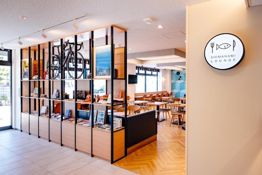 JR 클레멘트 인 이마바리 외관, 역과 가까운 모습