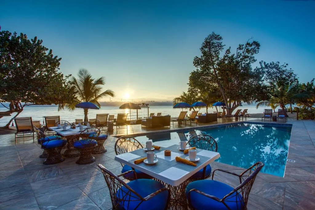 Mariposa Belize Beach Resort, Hotel in Placencia Village