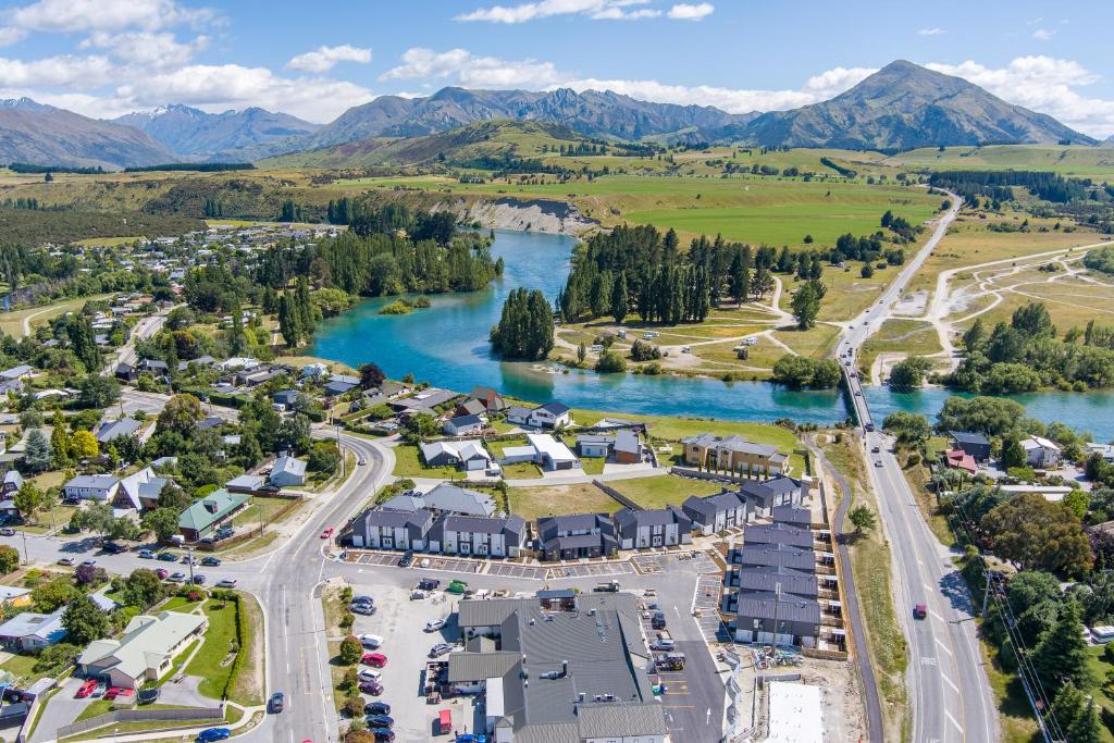 Alpine Junction Townhouse Apartments, Lodge & Hotel photo