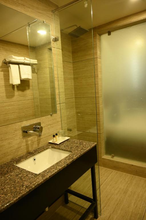 Hotel Makhan Vihar photo