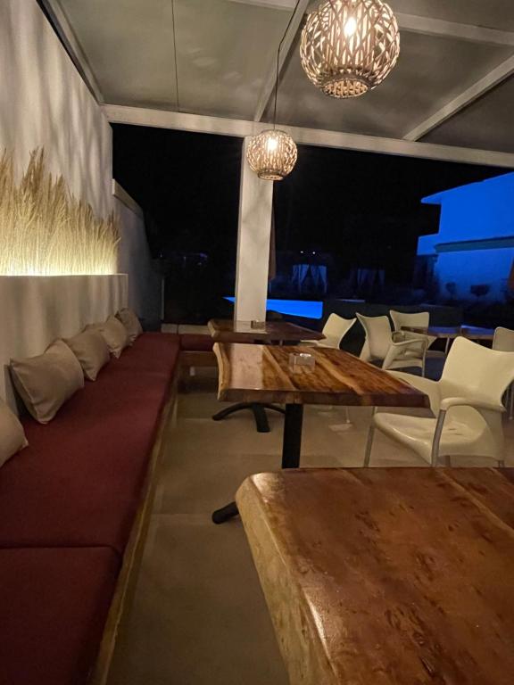 Oasis Beach Club — Restaurant & bars in Kavos, Ionian Islands