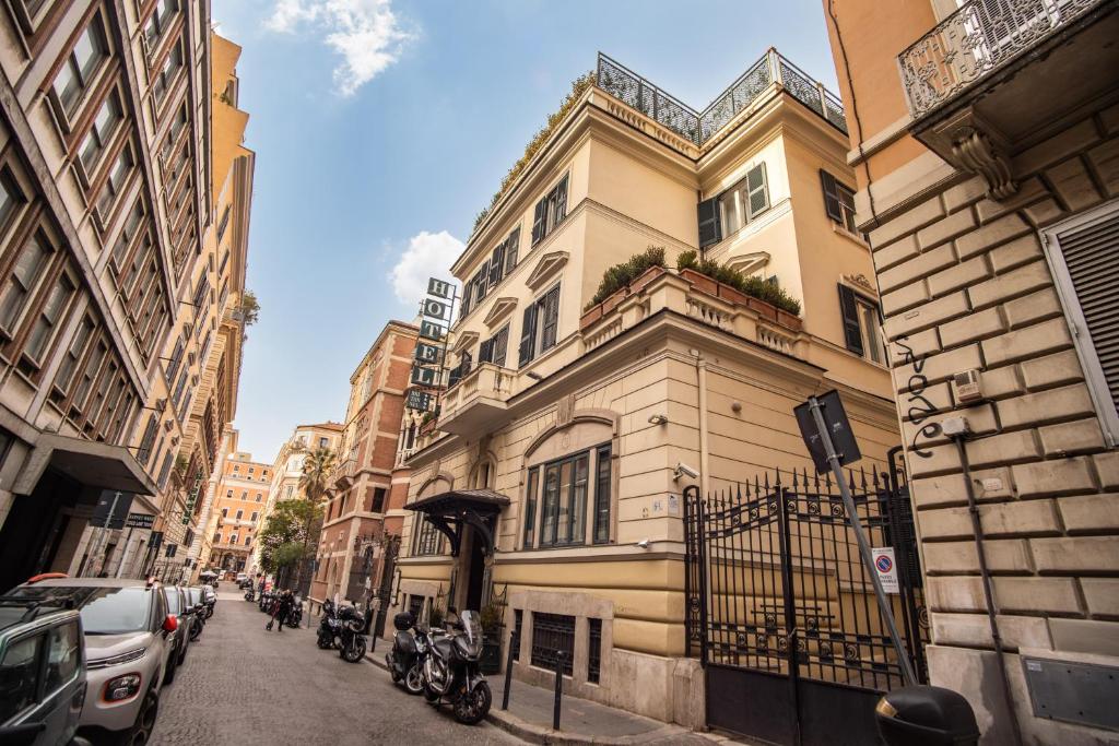 Exterior view, THE BRITANNIA HOTEL in Rome